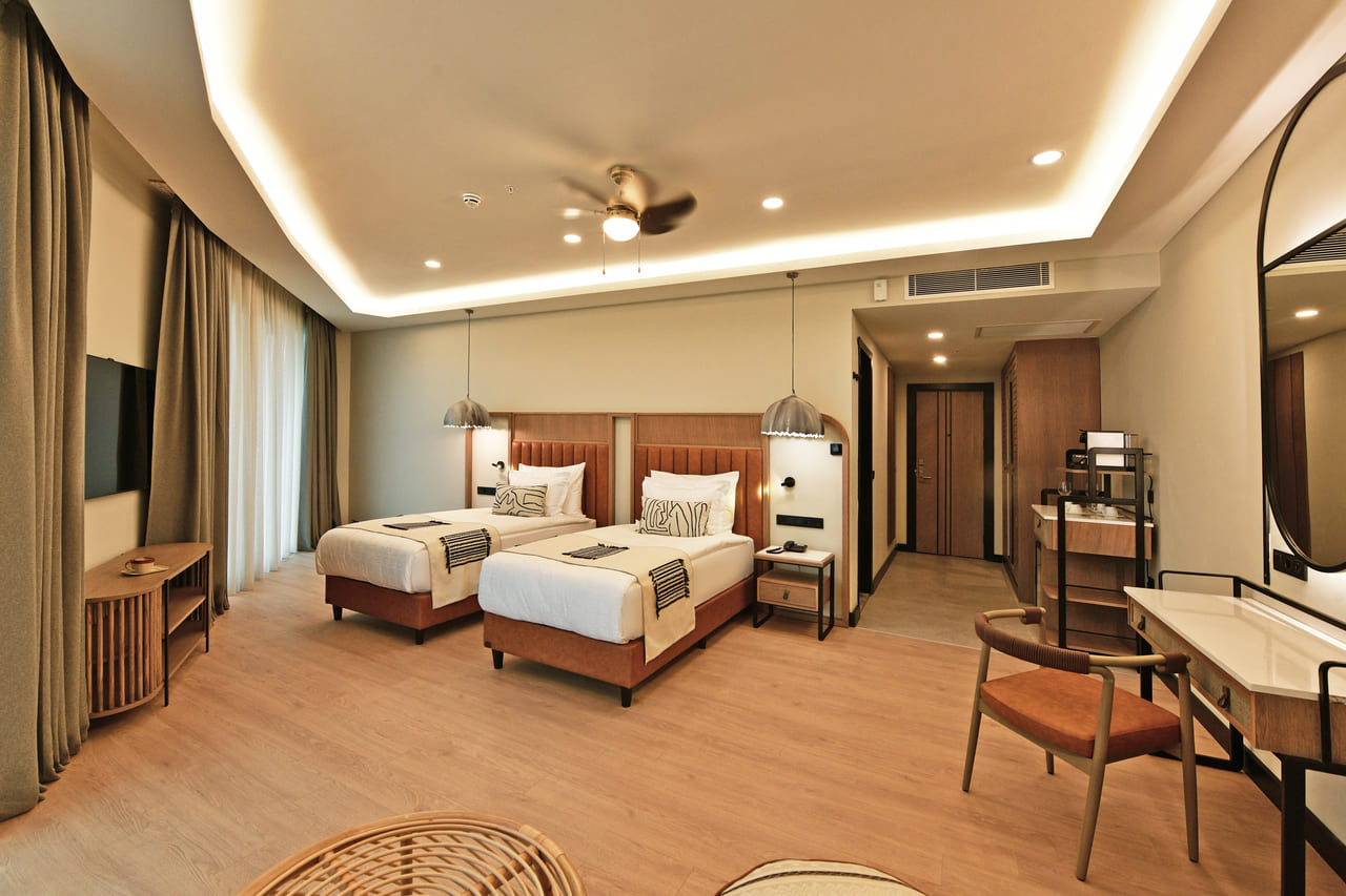 Family-Corner-Suite-Forest-View-(7)