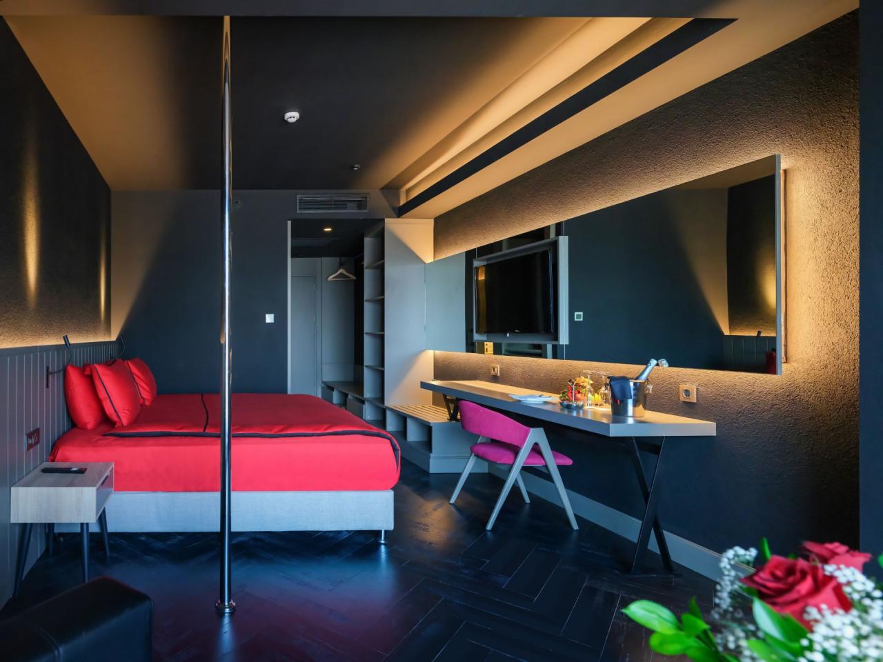 Junior Suite Adult Zone 1
