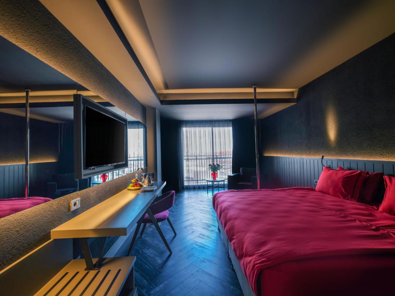 Junior Suite Adult Zone 2