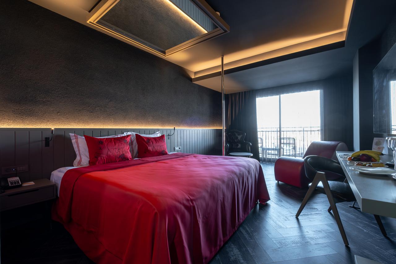 Junior Suite Adult Zone 3