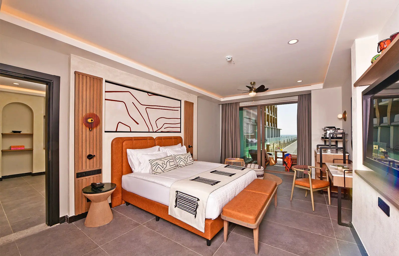 ethno-hotel-family-suit-swim-up-galeri2