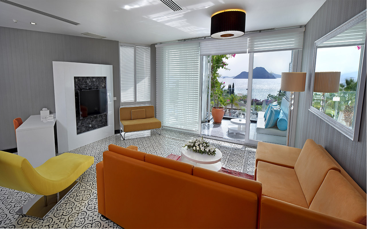 Penthouse (2)